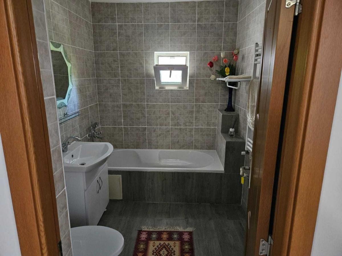 Muzicii 11 - Cozy Seaside Apartments Нэводари Экстерьер фото